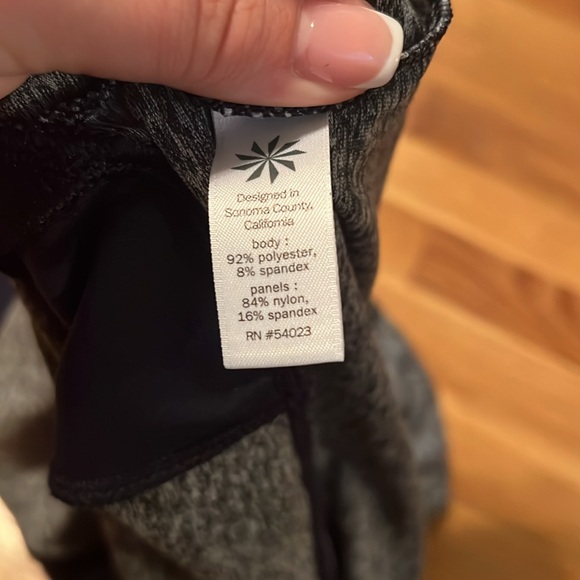 EUC‎ Athleta Colorblock 1/4 Zip Running Wild Track Jacket size large - Picture 6 of 11